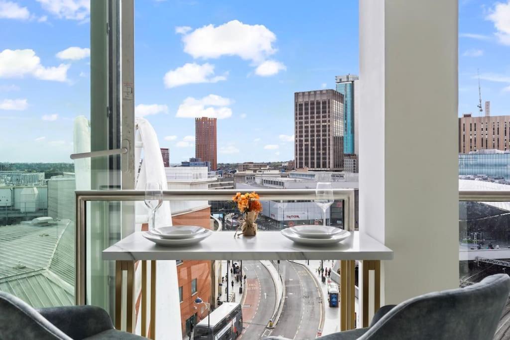 Luxury Rotunda Studio With Free Voucher In New Street Leilighet Birmingham Eksteriør bilde